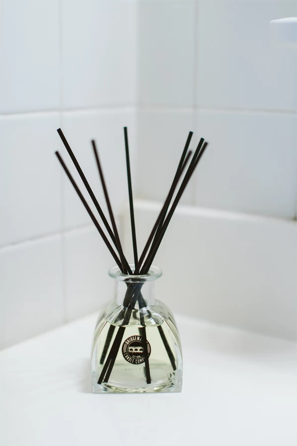 Geurstokjes Wanderlust 120ml - Bridgewater 2 Geurstokjes Wanderlust 120ml - Bridgewater - Afbeelding 2