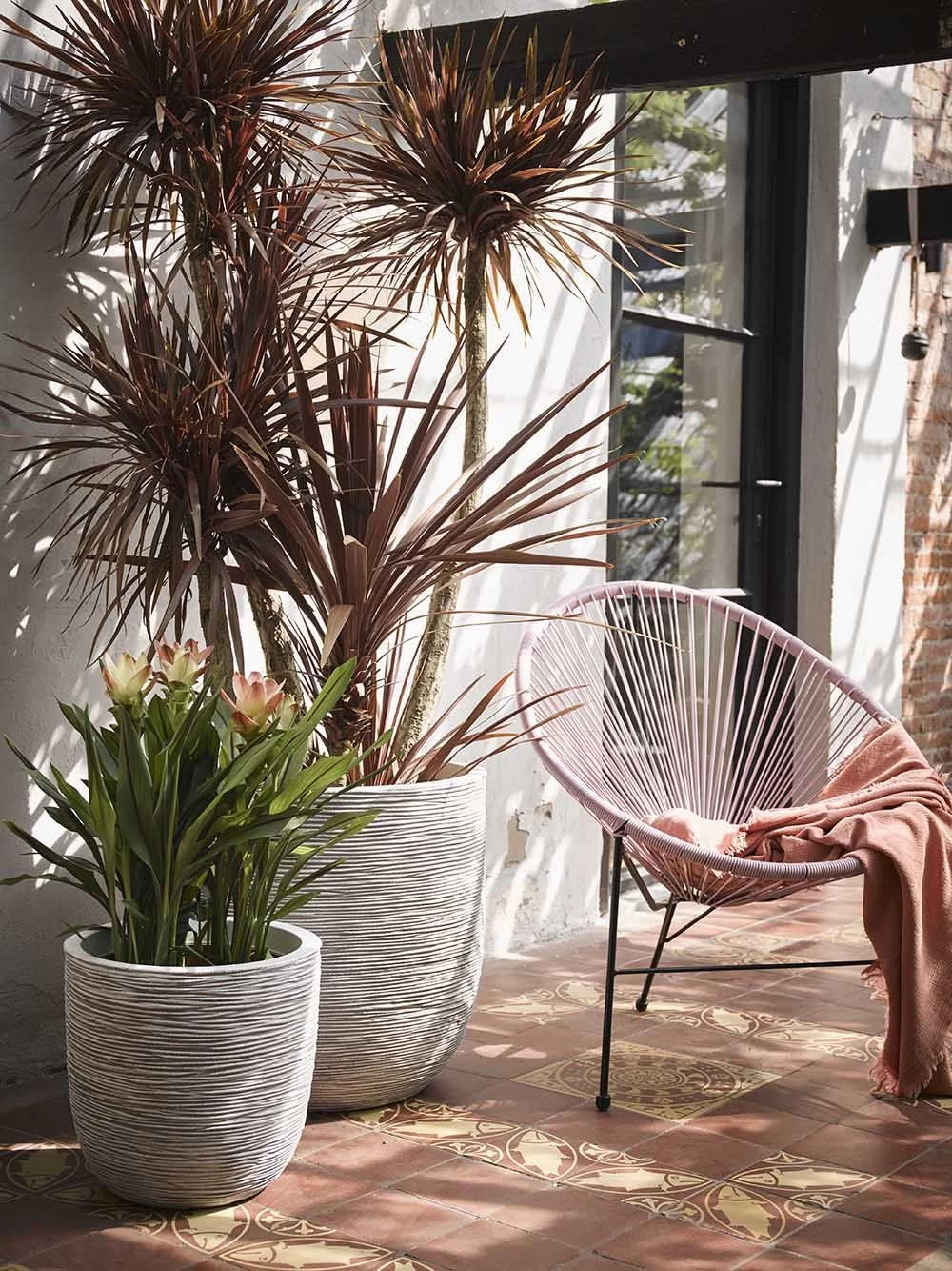 Capi Bloempot Bol Nature Rib NL - D43 X H41cm - Ivoor 2 Capi Bloempot Bol Nature Rib NL - D43 X H41cm - Ivoor - Afbeelding 2